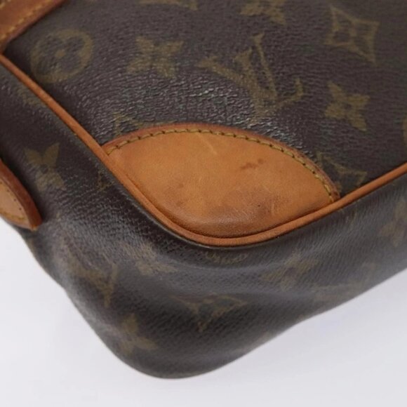 LOUIS VUITTON Monogram Trocadero 27 Shoulder Bag M51274 LV Auth 90093 - Picture 4 of 16